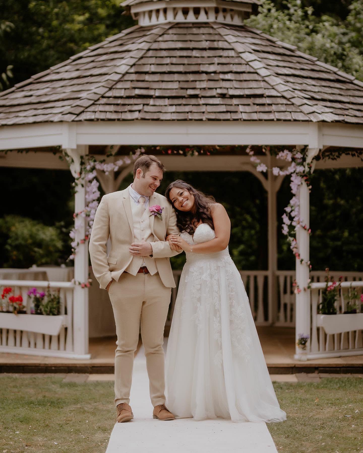 bridal dressing - anita